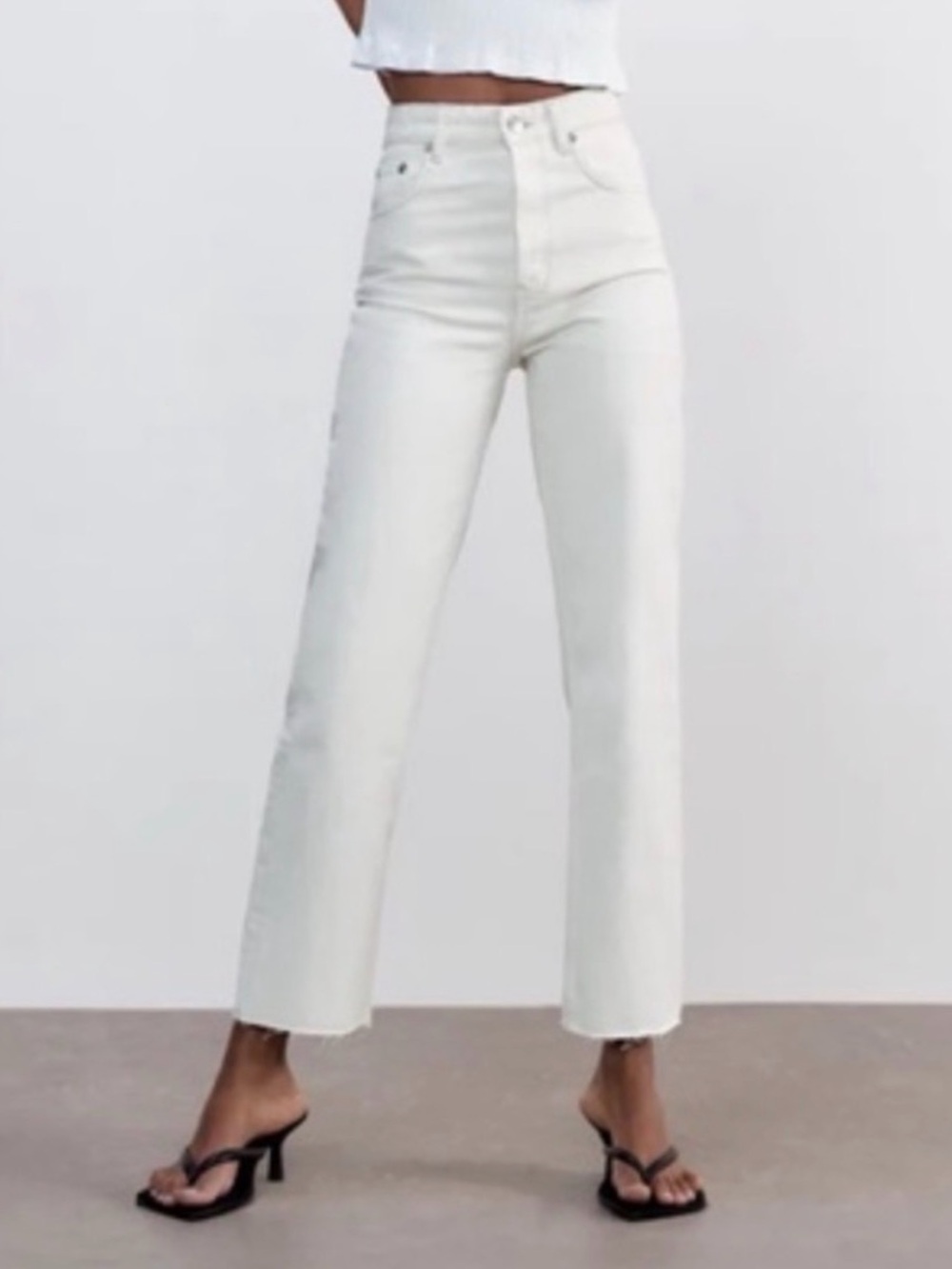 Zara Hi Rise Ankle Length Straight Jean in White/Cream